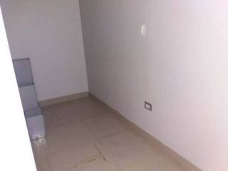 Foto 7 de Venta de local comercial con oficinas - Sector La Mariscal