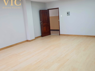Foto 1 de En Venta Oficina totalmente remodelada en el Centro de Guayaquil