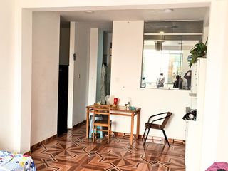 Foto 2 de Venta de casa de 3 pisos e Puente Piedra