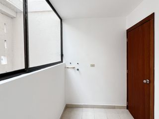 Foto 12 de En venta departamento central dos habitaciones con ascensor