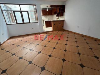 Foto 5 de Vendo Departamento En Excelente Ubicacion En Urb. Las Quintanas 57.33-114737
