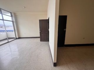 Foto 3 de EN VENTA EDIFICIO RENTERO EN LAS CALLES GUERRERO MARTINEZ ENTRE BRASIL Y CUENCA, GUAYAQUIL