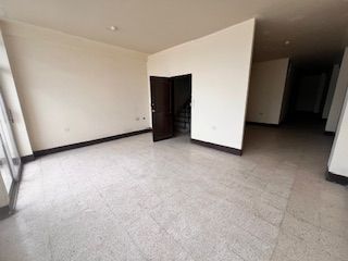 Foto 4 de EN VENTA EDIFICIO RENTERO EN LAS CALLES GUERRERO MARTINEZ ENTRE BRASIL Y CUENCA, GUAYAQUIL