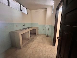 Foto 7 de EN VENTA EDIFICIO RENTERO EN LAS CALLES GUERRERO MARTINEZ ENTRE BRASIL Y CUENCA, GUAYAQUIL