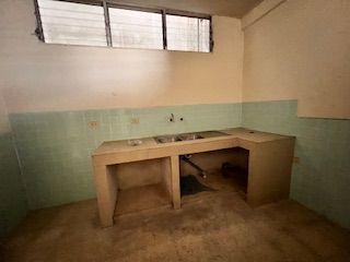 Foto 8 de EN VENTA EDIFICIO RENTERO EN LAS CALLES GUERRERO MARTINEZ ENTRE BRASIL Y CUENCA, GUAYAQUIL