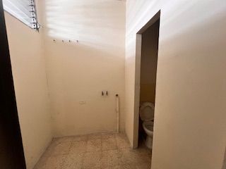 Foto 9 de EN VENTA EDIFICIO RENTERO EN LAS CALLES GUERRERO MARTINEZ ENTRE BRASIL Y CUENCA, GUAYAQUIL