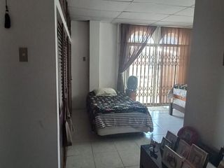 Foto 8 de Saiba 4 dormitorios remodelada.  Sur de Guayaquil