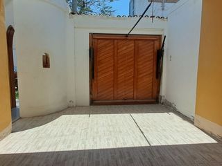 Foto 3 de SE VENDE CASA EN URB. INGENIEROS CHICLAYO