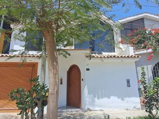 Foto 1 de SE VENDE CASA EN URB. INGENIEROS CHICLAYO
