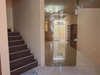 Foto 9 de SE VENDE CASA EN URB. INGENIEROS CHICLAYO