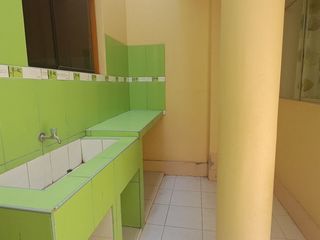 Foto 11 de SE VENDE CASA EN URB. INGENIEROS CHICLAYO