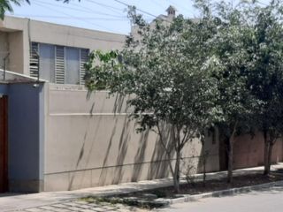 Foto 2 de VENDO CASA  CERCA A PRIMAVERA  392M2. (PRECIO CONVERSABLE)