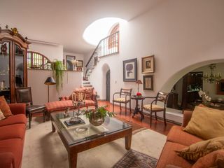 Foto 4 de LINDA CASA ESTILO CALIFORNIANO EN LA AURORA: 4 DORM, $ 812.000