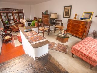 Foto 2 de LINDA CASA ESTILO CALIFORNIANO EN LA AURORA: 4 DORM, $ 812.000