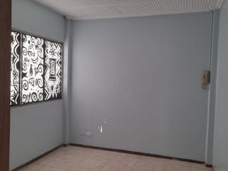 Foto 5 de Urdesa, Venta de linda Casa de 3 dormitorios remodelada