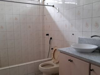 Foto 9 de Urdesa, Venta de linda Casa de 3 dormitorios remodelada