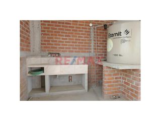 Foto 12 de Se Vende Propiedad En Urb Santa Margarita De 3 Pisos Independientes Con Acabados De Primera Oportunidad Unica. ID: 1115465