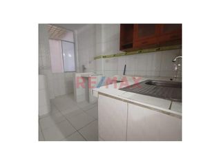 Foto 13 de Se Vende Propiedad En Urb Santa Margarita De 3 Pisos Independientes Con Acabados De Primera Oportunidad Unica. ID: 1115465
