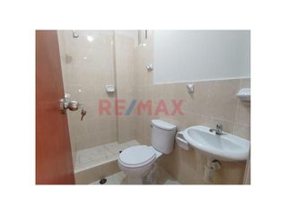Foto 16 de Se Vende Propiedad En Urb Santa Margarita De 3 Pisos Independientes Con Acabados De Primera Oportunidad Unica. ID: 1115465