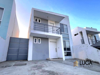 Foto 1 de Casa en venta urbanización privada, sector Vía Circunvalación Manta