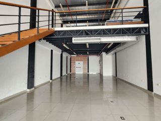 Foto 3 de La Aurora, Renta de Local Comercial 225 mts2