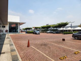 Foto 8 de La Aurora, Renta de Local Comercial 225 mts2