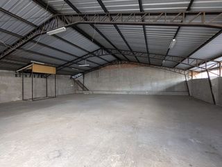 Foto 17 de GALPONES DE RENTA O VENTA  PARQUE DE LOS RECUERDOS. ELOY ALFARO Y GALO PLAZA LASSO