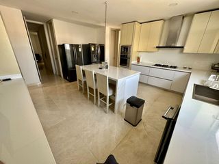 Foto 6 de APARTAMENTO DE 4 HABITACIONES CON BAÑO