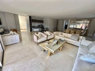 Foto 4 de APARTAMENTO DE 4 HABITACIONES CON BAÑO