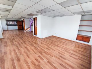 Foto 5 de Oficina duplex de renta sobre la Av. Amazonas sector Centro Norte de Quito Ecuador