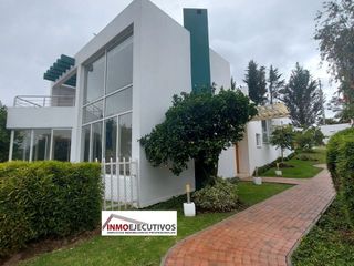 Foto 2 de Espectacular Casa de Venta, doble seguridad en conjunto de 4 casas. LA VIÑA-TUMBACO