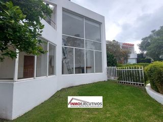 Foto 18 de Espectacular Casa de Venta, doble seguridad en conjunto de 4 casas. LA VIÑA-TUMBACO