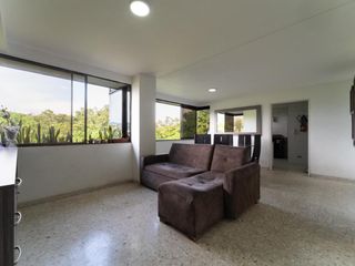 Foto 1 de APARTAMENTO LA FLORA PISO 4 EDIFICIO