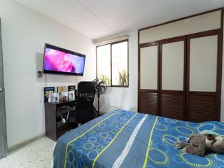 Foto 11 de APARTAMENTO LA FLORA PISO 4 EDIFICIO