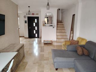Foto 6 de Casa de alquiler en la Urbanización Plaza Madeira, ave León Febres Cordero.