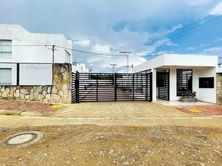 Foto 1 de CASA EN VENTA CONJUNTO RESIDENCIAL PALMAS DE IRAKA II LA MESA CUNDINAMRCA