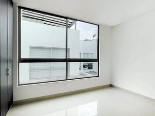 Foto 6 de CASA EN VENTA CONJUNTO RESIDENCIAL PALMAS DE IRAKA II LA MESA CUNDINAMRCA
