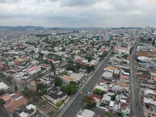 Foto 7 de Venta de Condominio Sur de Guayaquil Barrio Centenario Av. Rosa Borja