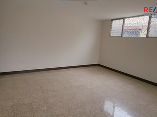 Foto 2 de Venta de Condominio Sur de Guayaquil Barrio Centenario Av. Rosa Borja
