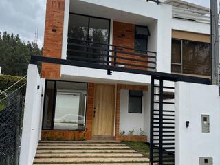 Foto 16 de Elegante villa en venta por estrenar sector Río Amarillo, exclusivo sector, crédito VIP.