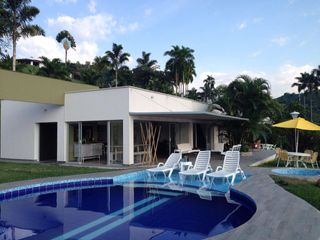 Foto 3 de EXCLUSIVA CASA CAMPESTRE. Sector San Bernardo del viento (Manizales).