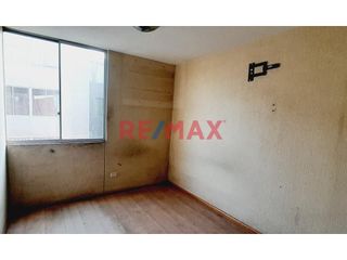 Foto 13 de El Agustino - Bonito Departamento En Venta