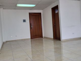 Foto 9 de ARRIENDO OFICINA SECTOR HOSPITAL BACA ORTIZ PISO 12. $300