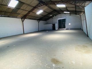 Foto 1 de GALPON / BODEGA DE RENTA, CALDERON