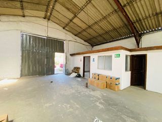 Foto 4 de GALPON / BODEGA DE RENTA, CALDERON