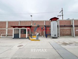 Foto 4 de Vendo Gran Local Comercial Y/O Industrial En Ate - Zonificación I3