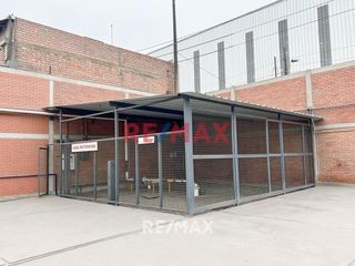 Foto 7 de Vendo Gran Local Comercial Y/O Industrial En Ate - Zonificación I3