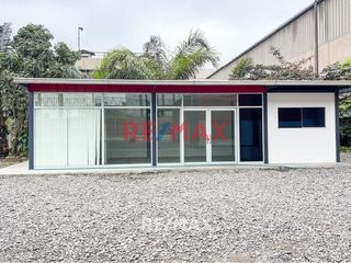 Foto 11 de Vendo Gran Local Comercial Y/O Industrial En Ate - Zonificación I3