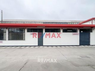 Foto 18 de Vendo Gran Local Comercial Y/O Industrial En Ate - Zonificación I3