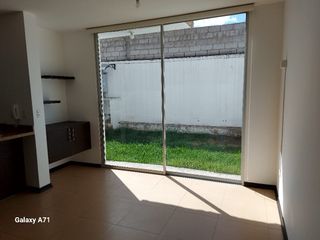 Foto 7 de DE VENTA BONITA CASA EN TUMBACO,  SECTOR SANTA ROSA